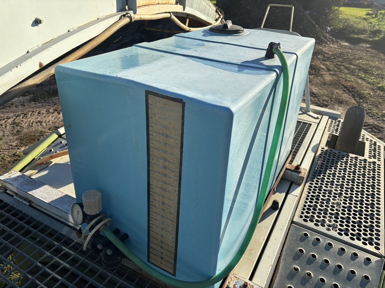 Claas Jaguar 800 820 840 860 880 Zbiornik Hydrauliczny - Υδραυλική δεξαμενή για Γεωργικά μηχανήματα: φωτογραφία 1 Claas Jaguar 800 820 840 860 880 Zbiornik Hydrauliczny - Υδραυλική δεξαμενή για Γεωργικά μηχανήματα: φωτογραφία 1