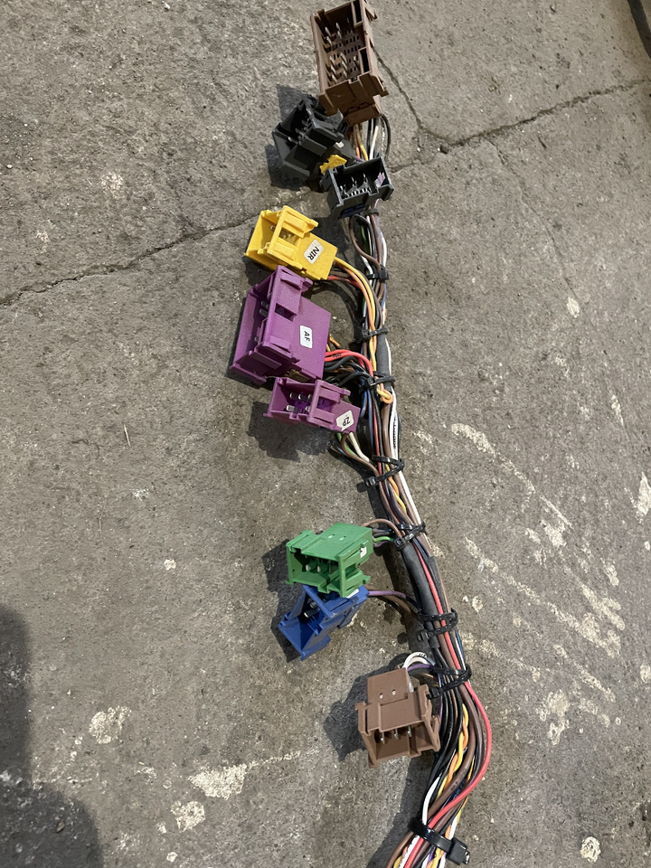 Claas Jaguar 880-830 980-930 - wiązka elektryczna kabiny 0018110206 - Καλώδιο/ Σύρματα για Ενσιρωτική μηχανή: φωτογραφία 5 Claas Jaguar 880-830 980-930 - wiązka elektryczna kabiny 0018110206 - Καλώδιο/ Σύρματα για Ενσιρωτική μηχανή: φωτογραφία 5