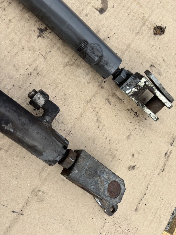 Claas Jaguar 970 siłowniki hydrauliczne - Υδραυλικός κύλινδρος για Γεωργικά μηχανήματα: φωτογραφία 3 Claas Jaguar 970 siłowniki hydrauliczne - Υδραυλικός κύλινδρος για Γεωργικά μηχανήματα: φωτογραφία 3