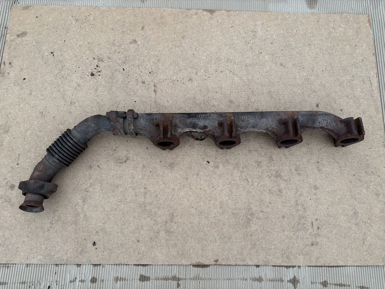 Claas LEXION 780 KOLEKTOR WYDECHOWY 5421420501 - Πολλαπλή εξαγωγής για Θεριζοαλωνιστική μηχανή: φωτογραφία 1 Claas LEXION 780 KOLEKTOR WYDECHOWY 5421420501 - Πολλαπλή εξαγωγής για Θεριζοαλωνιστική μηχανή: φωτογραφία 1