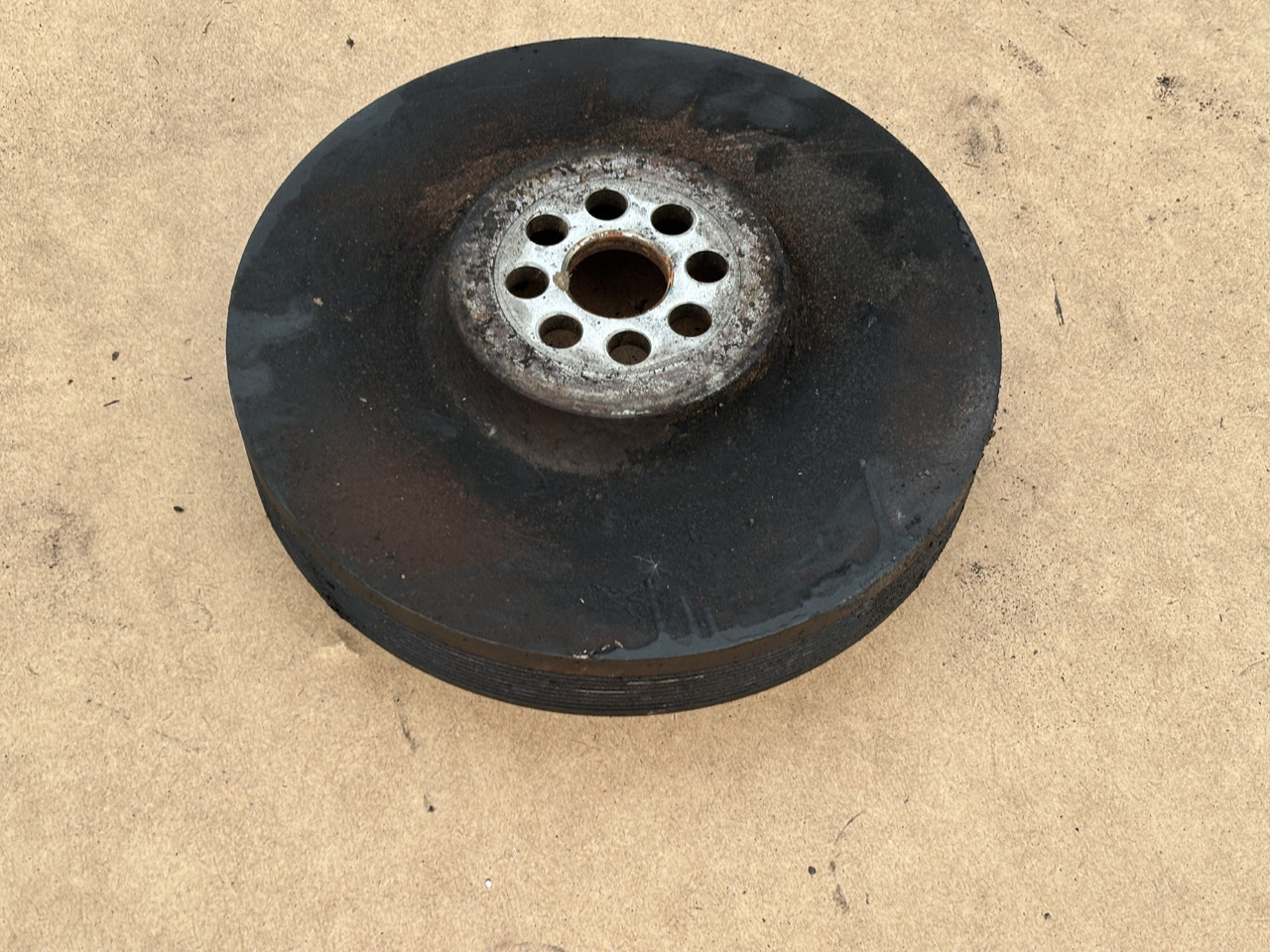 Claas LEXION 780 Koło Pasowe Silnika 9 pasków - Ιμάντας για Θεριζοαλωνιστική μηχανή: φωτογραφία 1 Claas LEXION 780 Koło Pasowe Silnika 9 pasków - Ιμάντας για Θεριζοαλωνιστική μηχανή: φωτογραφία 1