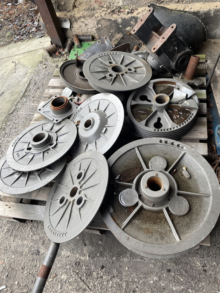 Claas Lexion 540 - koło koła pasowe - Ανταλλακτικά συστήματος κύλισης για Θεριζοαλωνιστική μηχανή: φωτογραφία 1 Claas Lexion 540 - koło koła pasowe - Ανταλλακτικά συστήματος κύλισης για Θεριζοαλωνιστική μηχανή: φωτογραφία 1