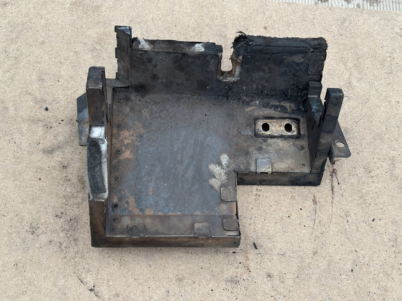 Claas Lexion 780 Izolacja Silnika Pokrywa 00 0781 217 0 0007812170 - Βάση μηχανης για Θεριζοαλωνιστική μηχανή: φωτογραφία 4 Claas Lexion 780 Izolacja Silnika Pokrywa 00 0781 217 0 0007812170 - Βάση μηχανης για Θεριζοαλωνιστική μηχανή: φωτογραφία 4