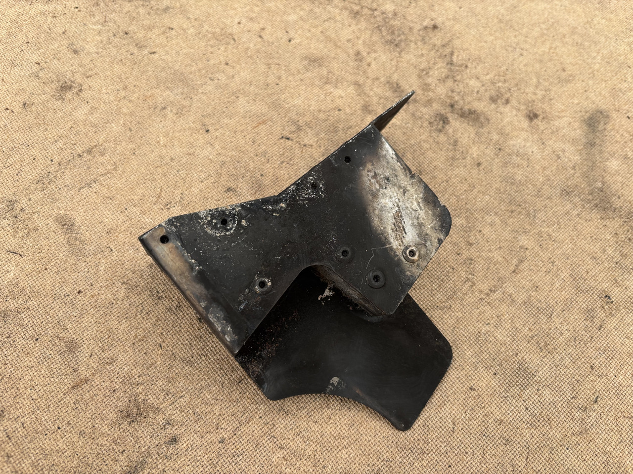 Claas Lexion 780 Izolacja Silnika Pokrywa Maska Obudowa Osłona 00 0781 224 0 0007812240 - Κινητήρας φλάντζα για Θεριζοαλωνιστική μηχανή: φωτογραφία 3 Claas Lexion 780 Izolacja Silnika Pokrywa Maska Obudowa Osłona 00 0781 224 0 0007812240 - Κινητήρας φλάντζα για Θεριζοαλωνιστική μηχανή: φωτογραφία 3