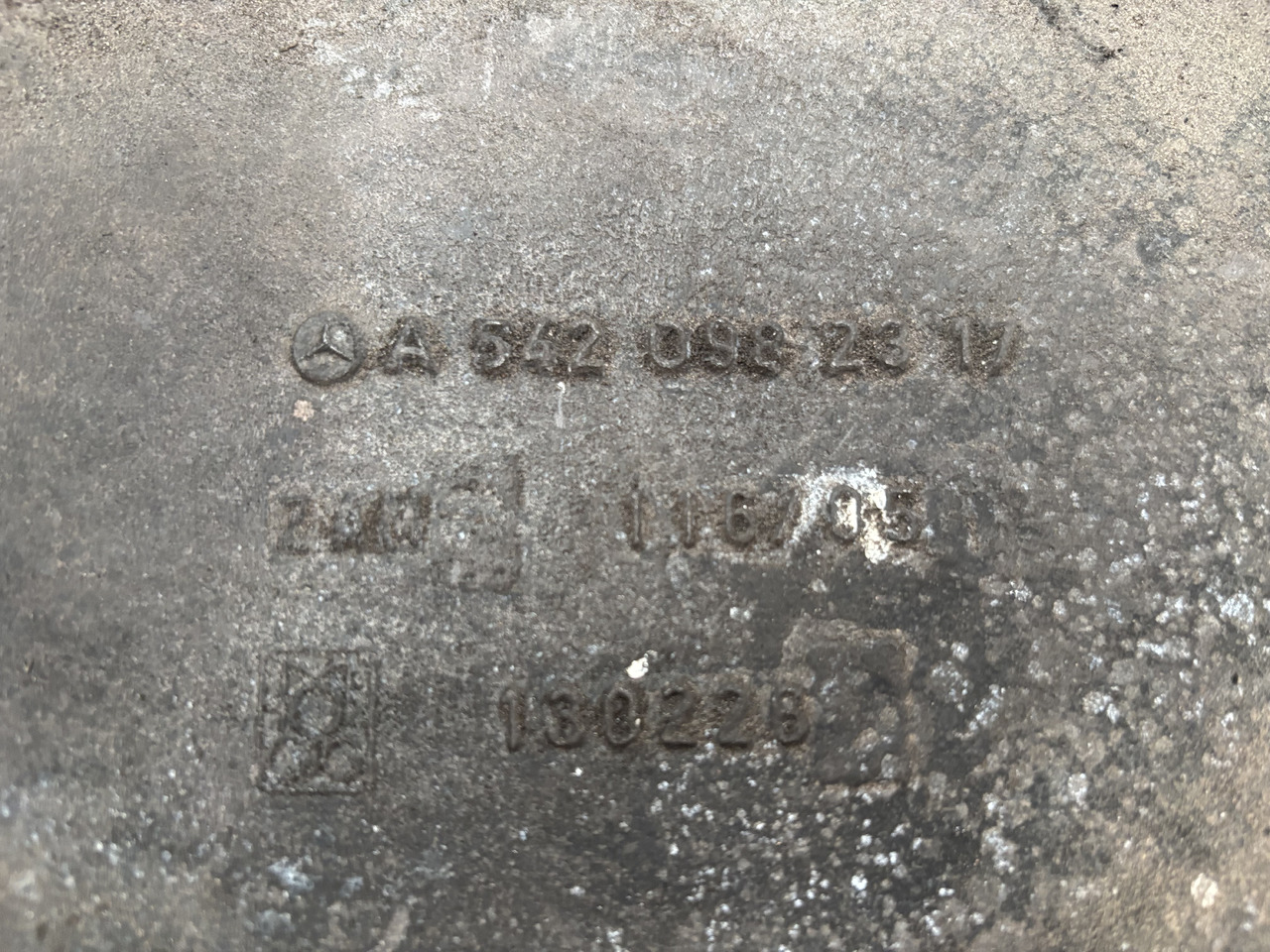 Claas Lexion 780 Kolektor Ssący OM502LA 5420982317 5420980617 - Πολλαπλή εισαγωγής για Θεριζοαλωνιστική μηχανή: φωτογραφία 3 Claas Lexion 780 Kolektor Ssący OM502LA 5420982317 5420980617 - Πολλαπλή εισαγωγής για Θεριζοαλωνιστική μηχανή: φωτογραφία 3