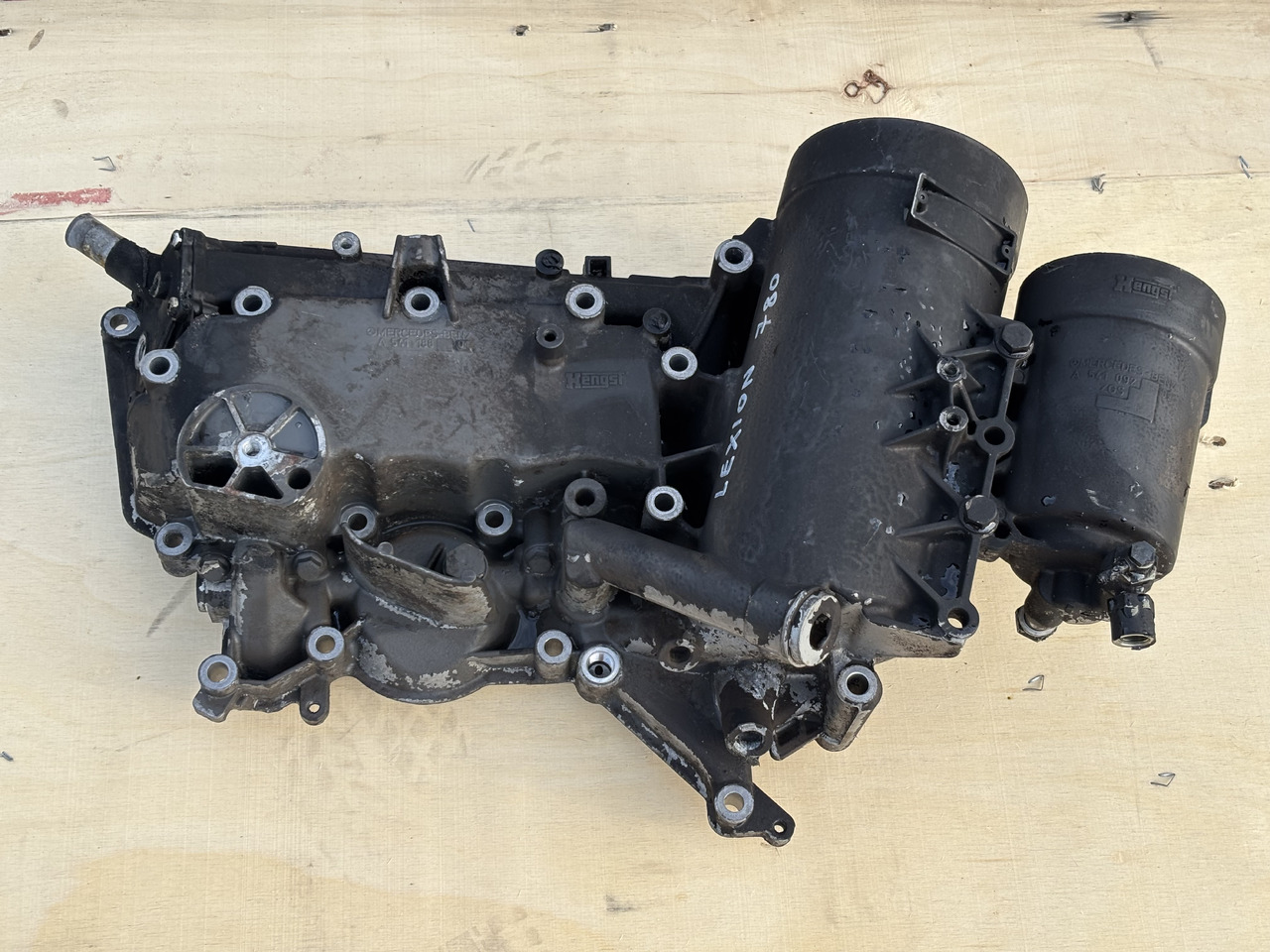 Claas Lexion 780 Obudowa, chłodnica oleju, Obudowa filtra paliwa A541188 A541092 - Ψυγείο λαδιού για Γεωργικά μηχανήματα: φωτογραφία 1 Claas Lexion 780 Obudowa, chłodnica oleju, Obudowa filtra paliwa A541188 A541092 - Ψυγείο λαδιού για Γεωργικά μηχανήματα: φωτογραφία 1