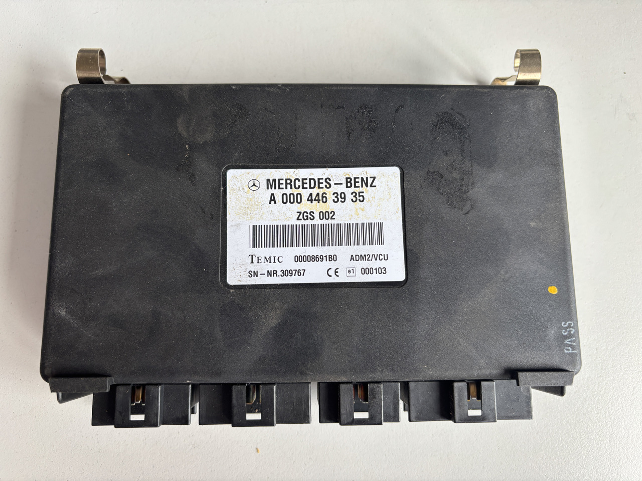 Claas Lexion Mega Jaguar - moduł sterownik silnika ECU A0004463935 - Ηλεκτρονική μονάδα ελέγχου για Γεωργικά μηχανήματα: φωτογραφία 1 Claas Lexion Mega Jaguar - moduł sterownik silnika ECU A0004463935 - Ηλεκτρονική μονάδα ελέγχου για Γεωργικά μηχανήματα: φωτογραφία 1