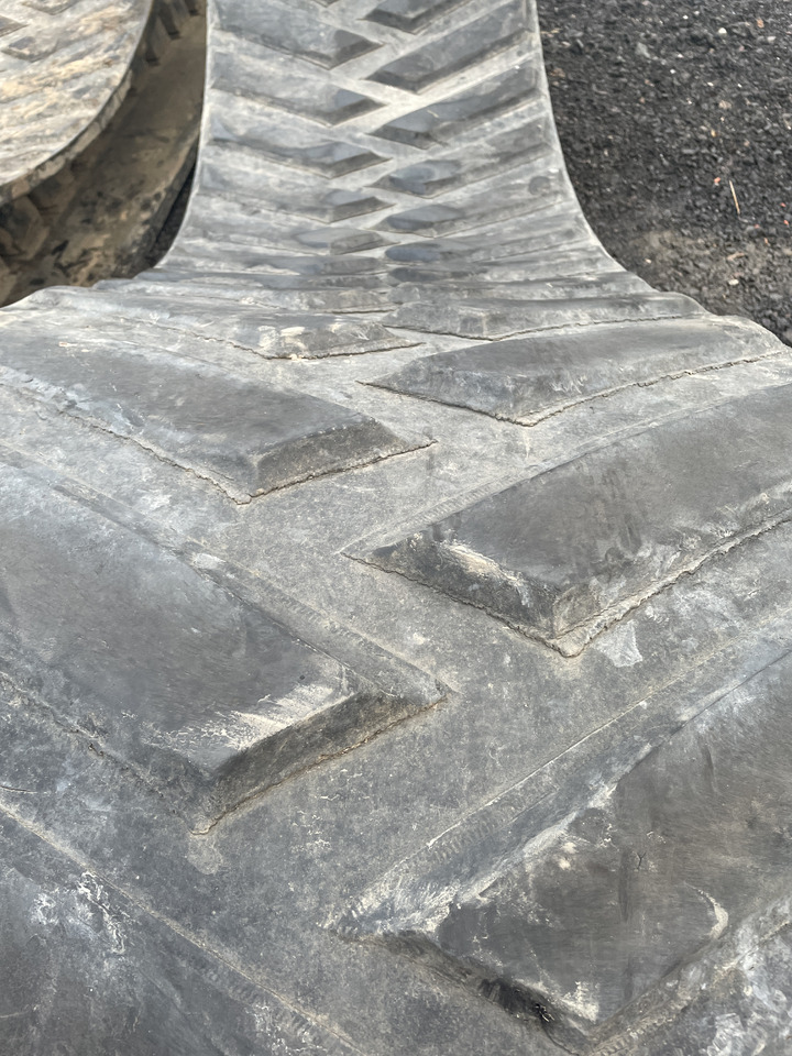 Claas Lexion - gąsienica gumowa 635mm - Ερπύστρια για Θεριζοαλωνιστική μηχανή: φωτογραφία 2 Claas Lexion - gąsienica gumowa 635mm - Ερπύστρια για Θεριζοαλωνιστική μηχανή: φωτογραφία 2