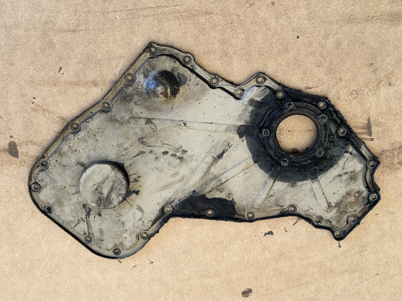 Cummins 6CT 6CT8.3 6C8.3 Pokrywa obudowy rozrządu 3958113 - Κινητήρας και ανταλλακτικά: φωτογραφία 1 Cummins 6CT 6CT8.3 6C8.3 Pokrywa obudowy rozrządu 3958113 - Κινητήρας και ανταλλακτικά: φωτογραφία 1