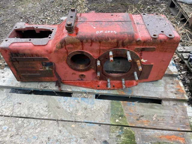 Deutz Fahr 2004 - Obudowa Tylnego Mostu | Obudowa Skrzyni Biegów - Αξονας και ανταλλακτικά για Γεωργικά μηχανήματα: φωτογραφία 1 Deutz Fahr 2004 - Obudowa Tylnego Mostu | Obudowa Skrzyni Biegów - Αξονας και ανταλλακτικά για Γεωργικά μηχανήματα: φωτογραφία 1