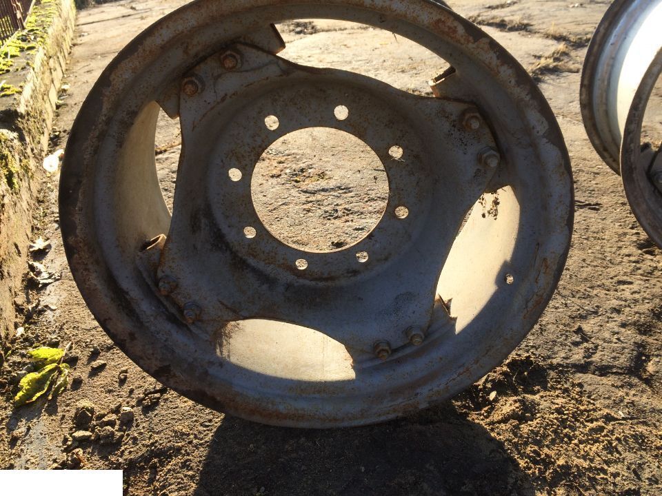 Felga W12x24 , Felga Case 12x24 - Ζάντα για Γεωργικά μηχανήματα: φωτογραφία 5 Felga W12x24 , Felga Case 12x24 - Ζάντα για Γεωργικά μηχανήματα: φωτογραφία 5