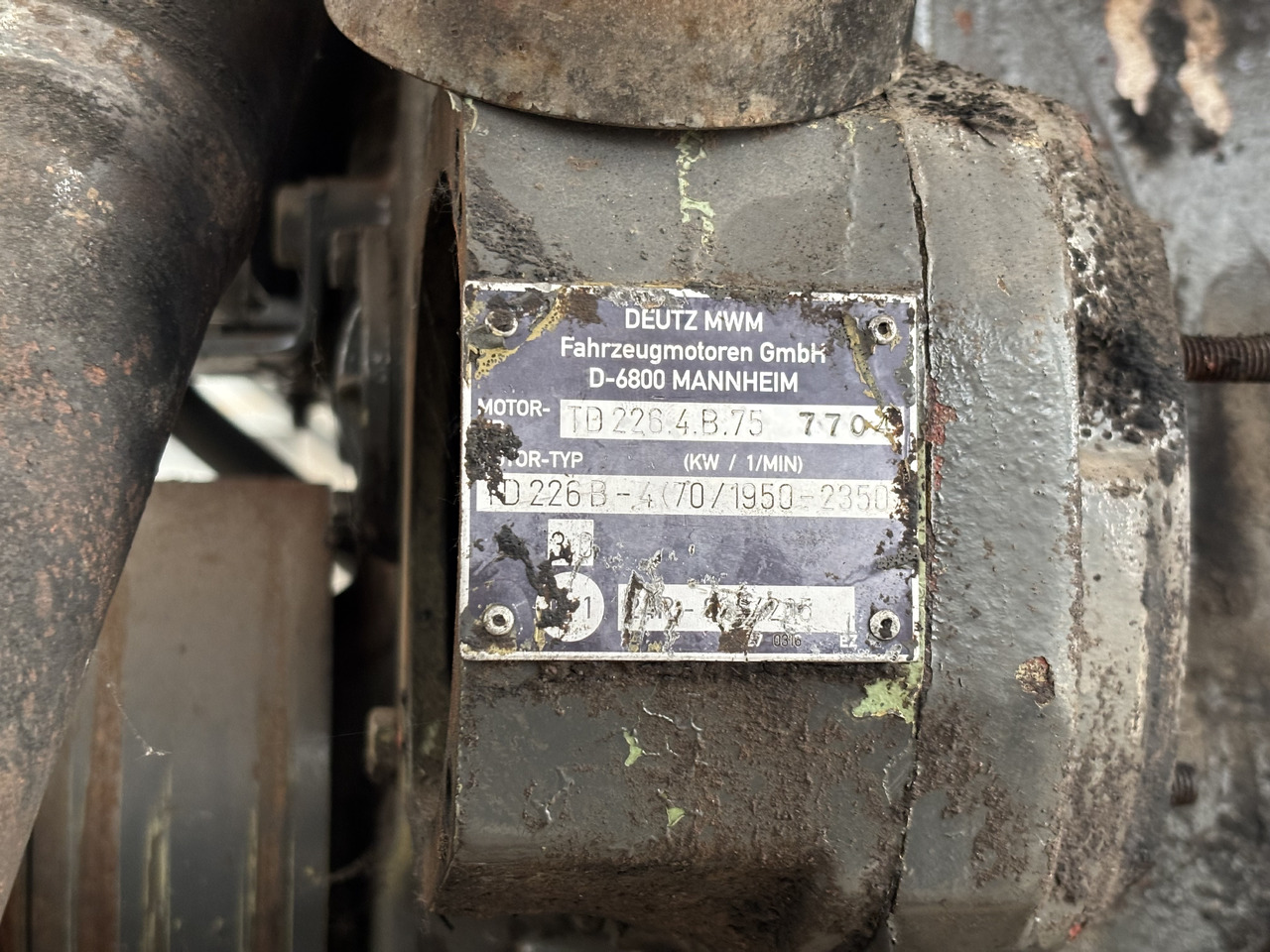 Fendt 309 Deutz TD226-B4 MWM Silnik Blok Pokrywa Obudowa Koło Zamachowe Miska Olejowa CZĘŚCI - Σφόνδυλος για Γεωργικά μηχανήματα: φωτογραφία 3 Fendt 309 Deutz TD226-B4 MWM Silnik Blok Pokrywa Obudowa Koło Zamachowe Miska Olejowa CZĘŚCI - Σφόνδυλος για Γεωργικά μηχανήματα: φωτογραφία 3