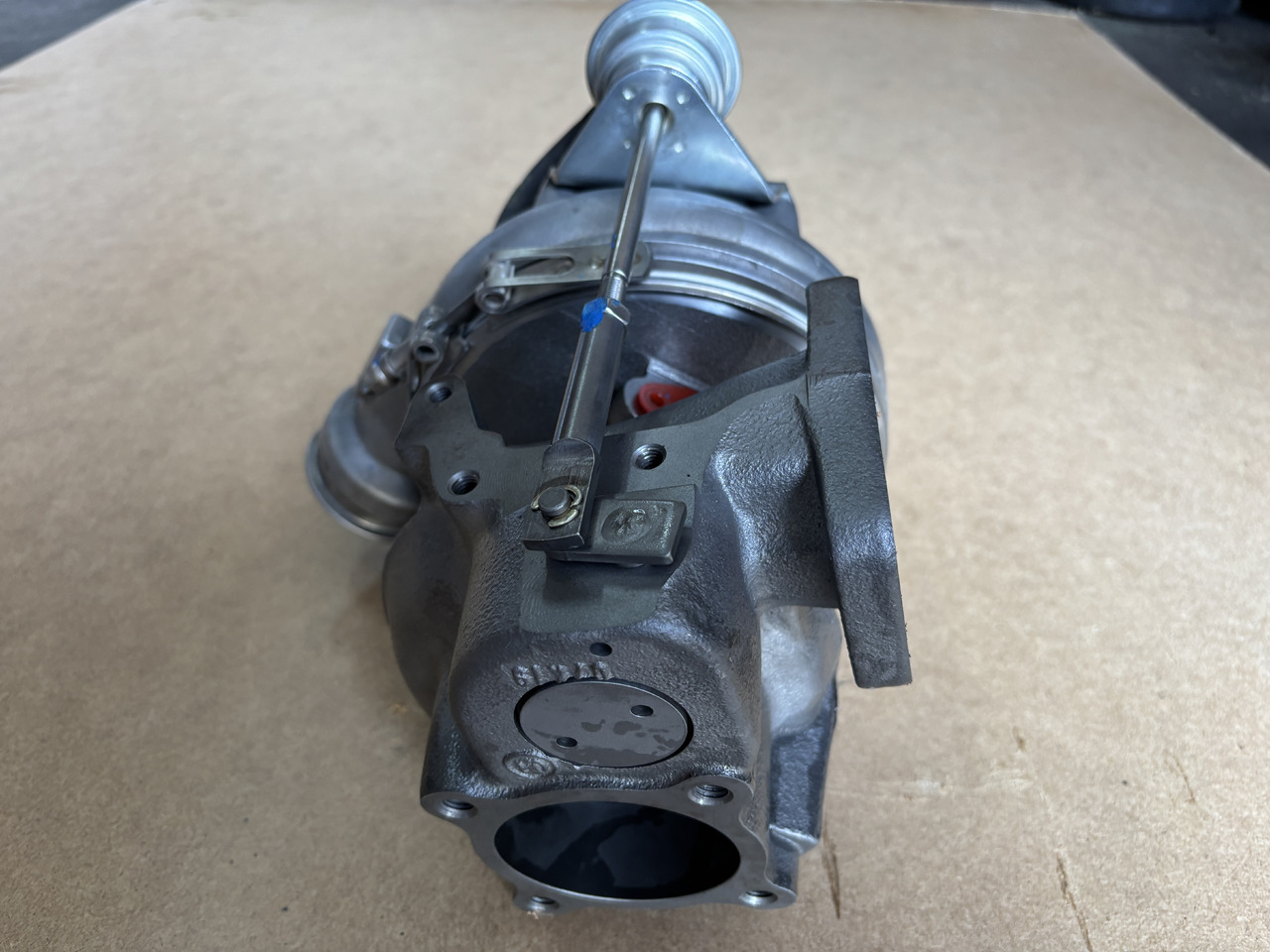Fendt 924 930 934 936 Vario - turbosprężarka F934201090040 - Τουρμπίνα: φωτογραφία 5 Fendt 924 930 934 936 Vario - turbosprężarka F934201090040 - Τουρμπίνα: φωτογραφία 5