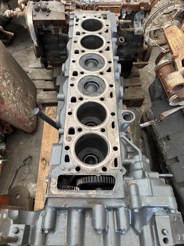 Fendt 946 GEN 7 D1556LE523 MAN Słupek Kompletny - Κινητήρας και ανταλλακτικά για Τρακτέρ: φωτογραφία 2 Fendt 946 GEN 7 D1556LE523 MAN Słupek Kompletny - Κινητήρας και ανταλλακτικά για Τρακτέρ: φωτογραφία 2