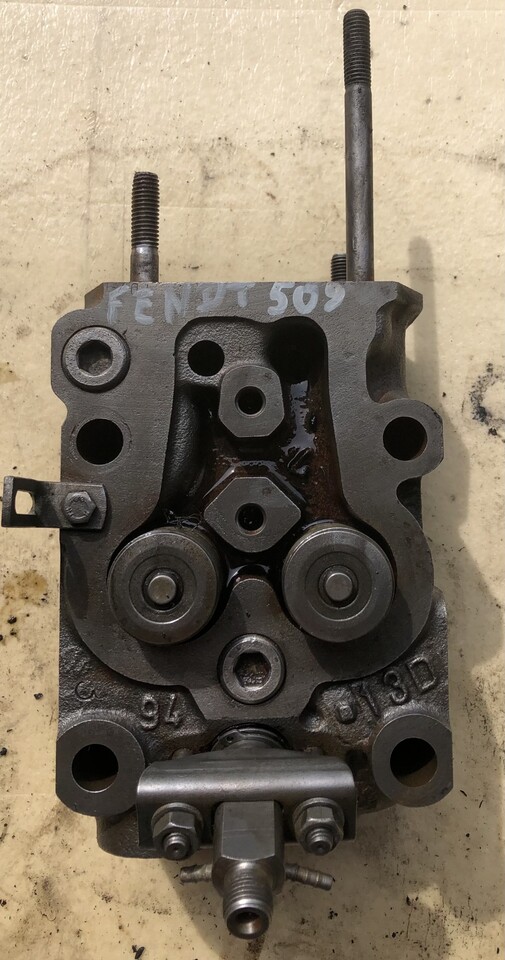 Fendt-głowica/Fendt 509 - Κυλινδροκεφαλή για Γεωργικά μηχανήματα: φωτογραφία 1 Fendt-głowica/Fendt 509 - Κυλινδροκεφαλή για Γεωργικά μηχανήματα: φωτογραφία 1
