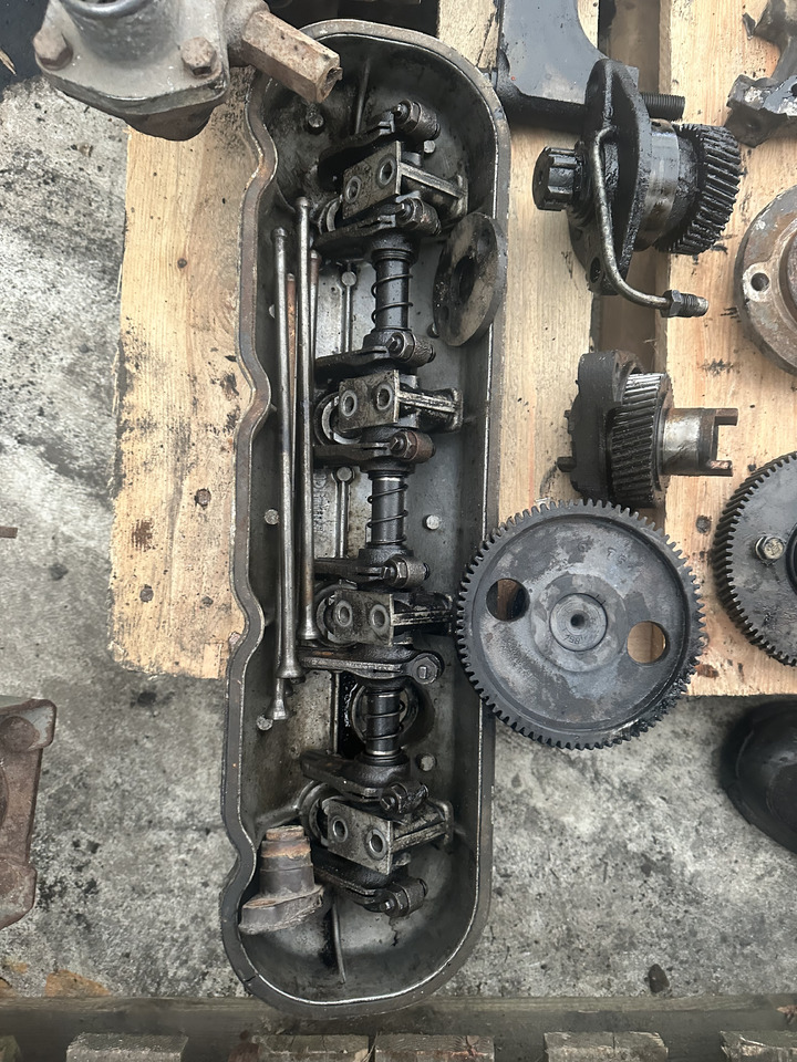 Fiat 780dt Fiat 8045 głowica cylindrów , klawiatura głowicy , rozrząd , części - Κυλινδροκεφαλή για Γεωργικά μηχανήματα: φωτογραφία 2 Fiat 780dt Fiat 8045 głowica cylindrów , klawiatura głowicy , rozrząd , części - Κυλινδροκεφαλή για Γεωργικά μηχανήματα: φωτογραφία 2