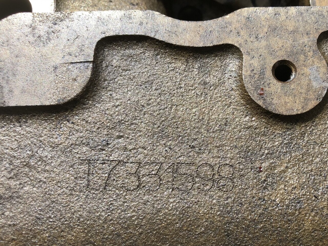 Głowica Perkins 17331598 - Κυλινδροκεφαλή για Γεωργικά μηχανήματα: φωτογραφία 2 Głowica Perkins 17331598 - Κυλινδροκεφαλή για Γεωργικά μηχανήματα: φωτογραφία 2