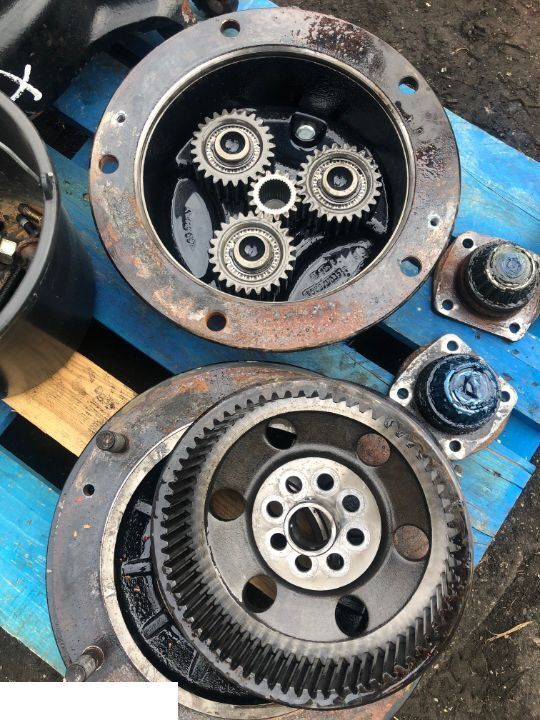 JCB 526 - Zwolnica - Μοτέρ πορείας για Γεωργικά μηχανήματα: φωτογραφία 1 JCB 526 - Zwolnica - Μοτέρ πορείας για Γεωργικά μηχανήματα: φωτογραφία 1