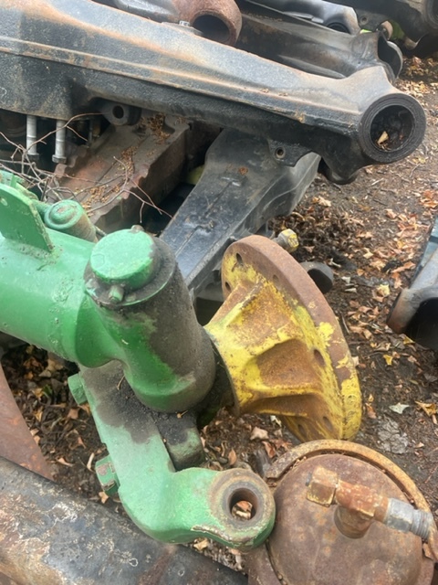 John Deere 1065 | 1075 - Zwrotnica | Piasta - Ακραξόνιο για Γεωργικά μηχανήματα: φωτογραφία 2 John Deere 1065 | 1075 - Zwrotnica | Piasta - Ακραξόνιο για Γεωργικά μηχανήματα: φωτογραφία 2