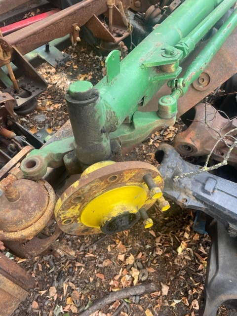 John Deere 1065 | 1075 - Zwrotnica | Piasta - Ακραξόνιο για Γεωργικά μηχανήματα: φωτογραφία 1 John Deere 1065 | 1075 - Zwrotnica | Piasta - Ακραξόνιο για Γεωργικά μηχανήματα: φωτογραφία 1