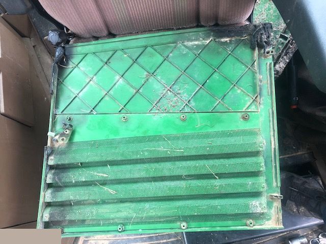 John Deere 6000 - Boczek Maski Prawy Przód - Καπό για Γεωργικά μηχανήματα: φωτογραφία 1 John Deere 6000 - Boczek Maski Prawy Przód - Καπό για Γεωργικά μηχανήματα: φωτογραφία 1