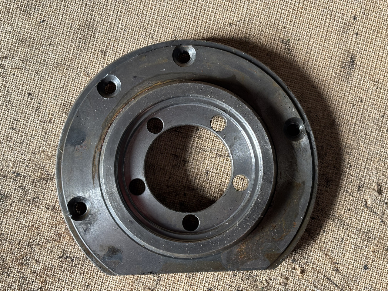 John Deere 6010 6110 6210 Obudowa Łożyska L113330 - Φέρουν κινητήρα για Γεωργικά μηχανήματα: φωτογραφία 2 John Deere 6010 6110 6210 Obudowa Łożyska L113330 - Φέρουν κινητήρα για Γεωργικά μηχανήματα: φωτογραφία 2