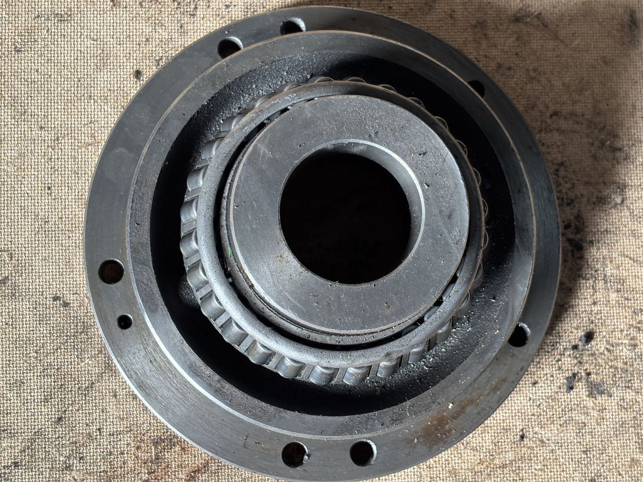 John Deere 6010 6110 6210 Pokrywa Łożyska Pierścień Łożysko L102019 AL112560 AL156506 - Φέρουν κινητήρα για Γεωργικά μηχανήματα: φωτογραφία 2 John Deere 6010 6110 6210 Pokrywa Łożyska Pierścień Łożysko L102019 AL112560 AL156506 - Φέρουν κινητήρα για Γεωργικά μηχανήματα: φωτογραφία 2