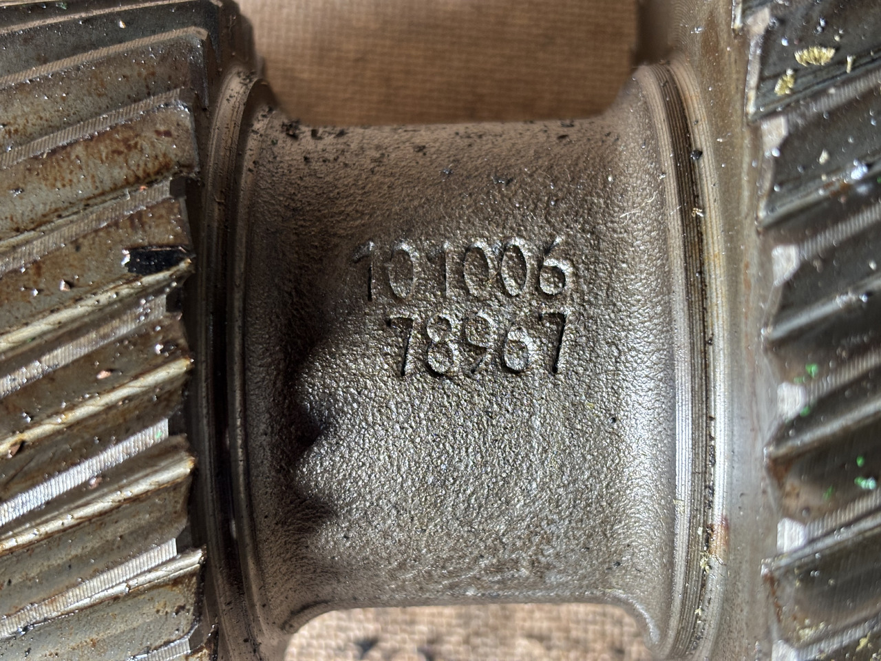 John Deere 6100 6200 6300 6400 6500 6600 Wał Napędowy L101006 L78967 - Ημιαξονιο για Γεωργικά μηχανήματα: φωτογραφία 4 John Deere 6100 6200 6300 6400 6500 6600 Wał Napędowy L101006 L78967 - Ημιαξονιο για Γεωργικά μηχανήματα: φωτογραφία 4