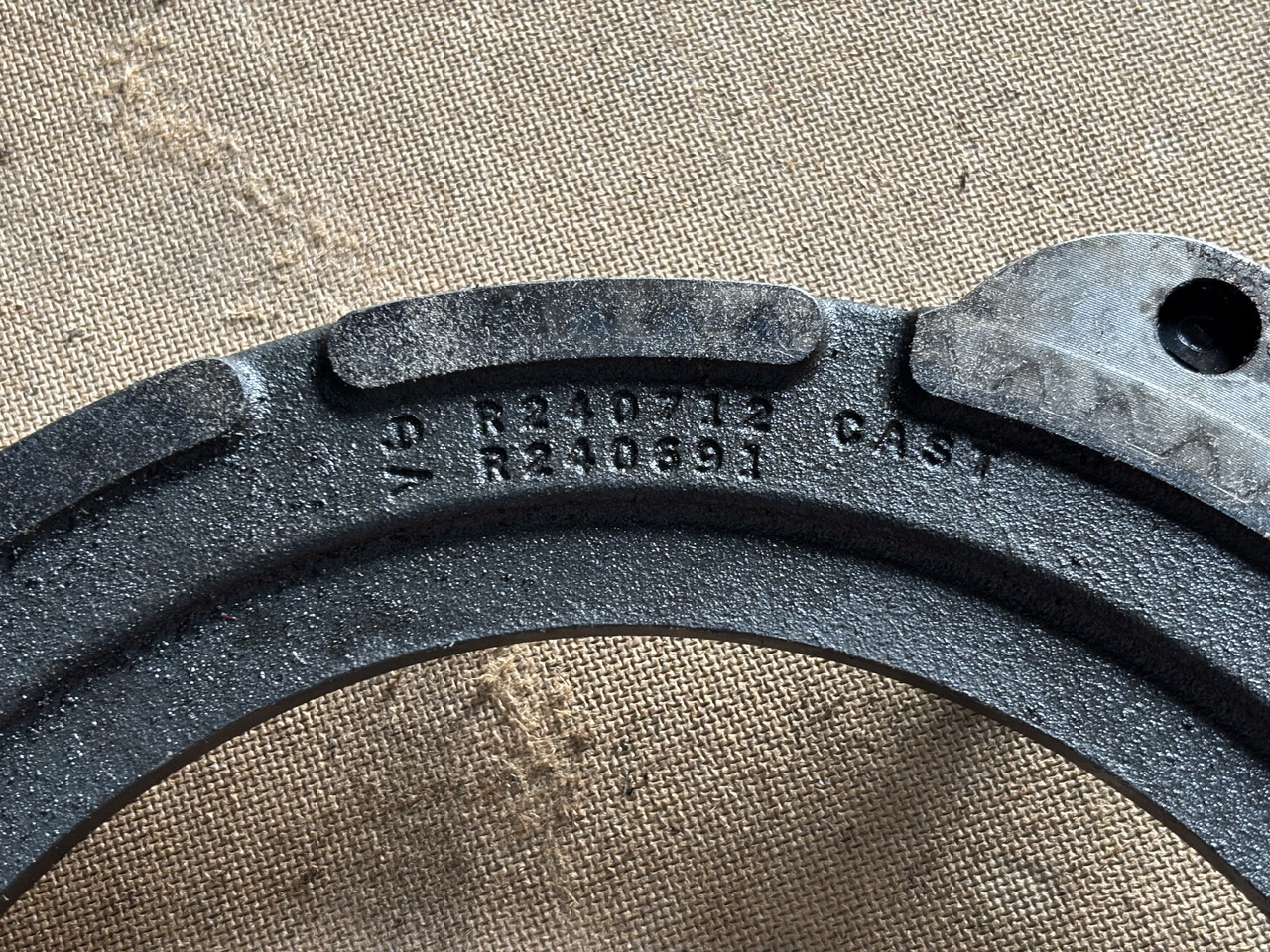 John Deere 6830 6930 7330 7425 Docisk Hamulca Płytka R240691 - Δίσκος φρένων για Γεωργικά μηχανήματα: φωτογραφία 2 John Deere 6830 6930 7330 7425 Docisk Hamulca Płytka R240691 - Δίσκος φρένων για Γεωργικά μηχανήματα: φωτογραφία 2