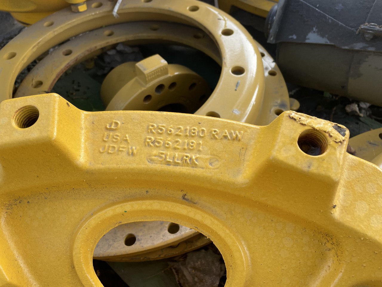 John Deere 7R350 8285R 8370R - Piasta Koła R562180 R562181 - Πλήμνης για Γεωργικά μηχανήματα: φωτογραφία 2 John Deere 7R350 8285R 8370R - Piasta Koła R562180 R562181 - Πλήμνης για Γεωργικά μηχανήματα: φωτογραφία 2