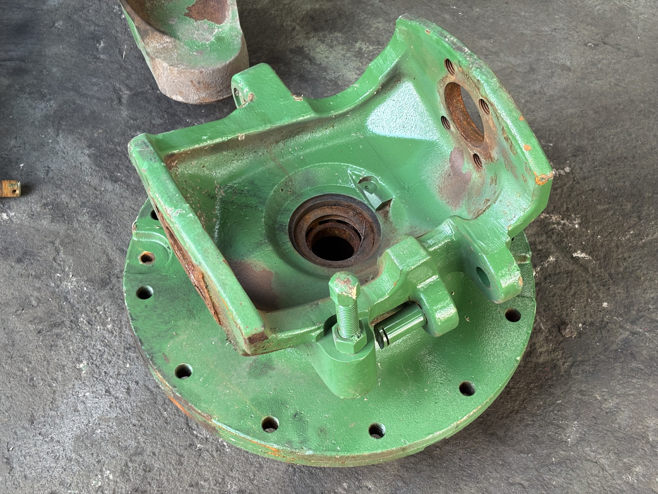 John Deere 7RXXX 7R330 7R 330 Zwrotnica Przegub Piasta R301661 RE592905 R135866 - Ακραξόνιο για Γεωργικά μηχανήματα: φωτογραφία 1 John Deere 7RXXX 7R330 7R 330 Zwrotnica Przegub Piasta R301661 RE592905 R135866 - Ακραξόνιο για Γεωργικά μηχανήματα: φωτογραφία 1
