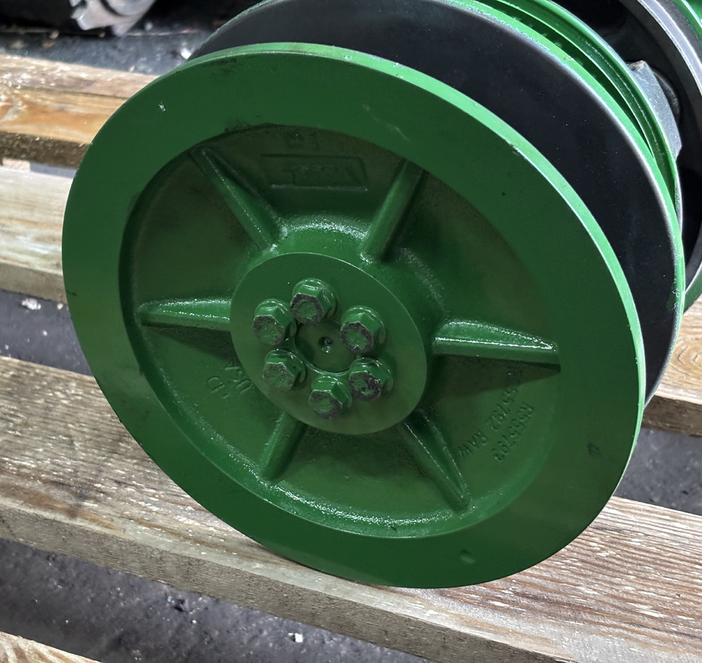 John Deere 8260R 8285R 8360R 8400R 9360R Napęd Wentylatora RE578435 - Ανεμιστήρας για Τρακτέρ: φωτογραφία 2 John Deere 8260R 8285R 8360R 8400R 9360R Napęd Wentylatora RE578435 - Ανεμιστήρας για Τρακτέρ: φωτογραφία 2