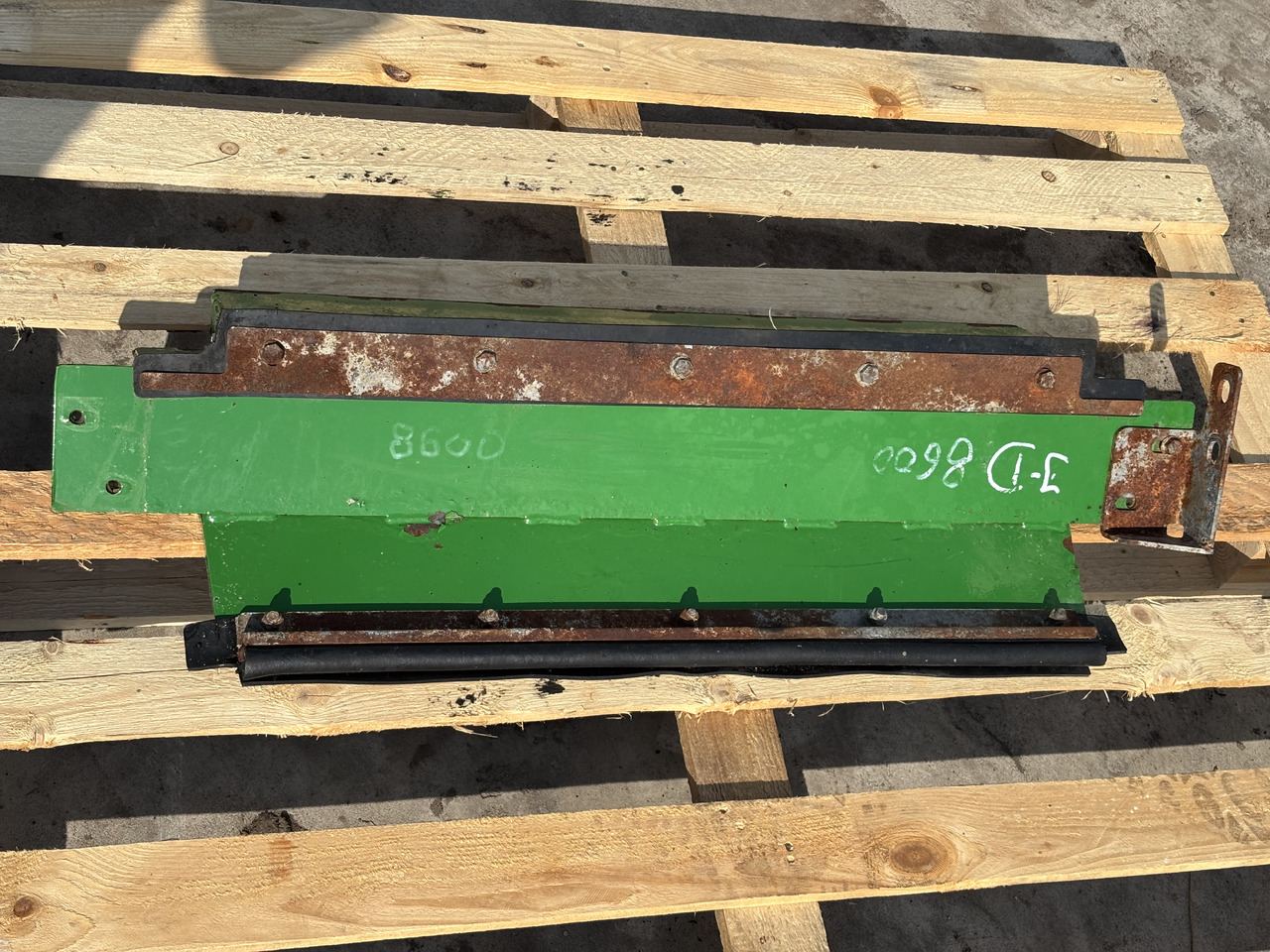 John Deere 8600 Kaptur Osłona Maska AXE46452 - Καπό για Γεωργικά μηχανήματα: φωτογραφία 1 John Deere 8600 Kaptur Osłona Maska AXE46452 - Καπό για Γεωργικά μηχανήματα: φωτογραφία 1