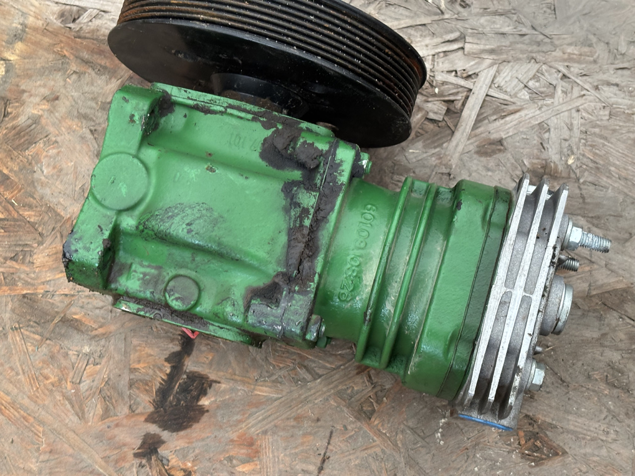 John Deere 8R 8RX 250 310 370 410 Kompresor Powietrza RE585794 - Κομπρεσέρ για Γεωργικά μηχανήματα: φωτογραφία 4 John Deere 8R 8RX 250 310 370 410 Kompresor Powietrza RE585794 - Κομπρεσέρ για Γεωργικά μηχανήματα: φωτογραφία 4