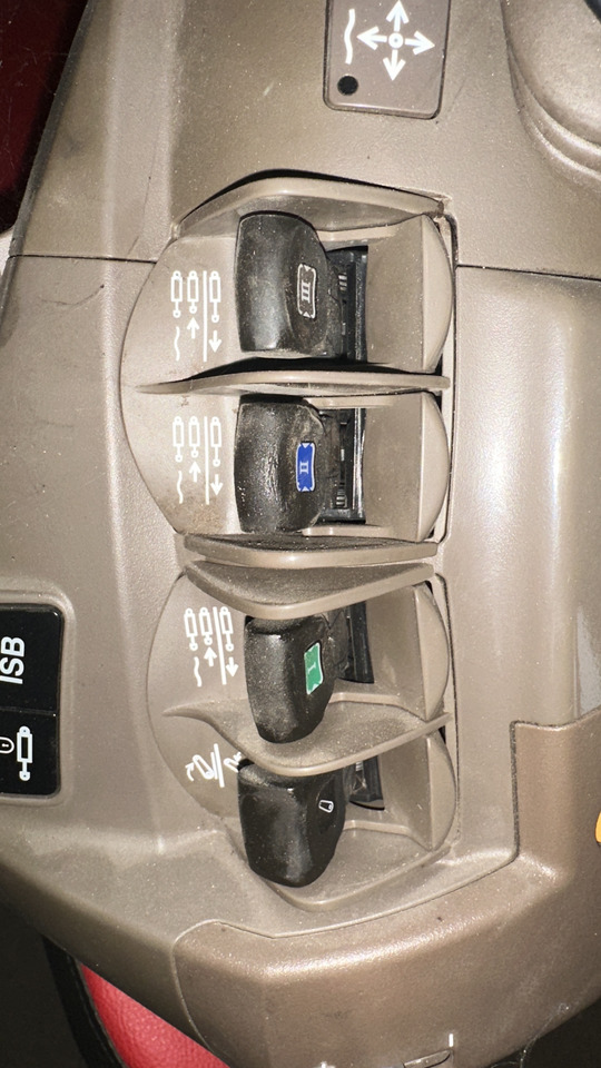 Klawisze hydrauliki john deere panel sterowania - Ταμπλό αυτοκινήτου για Γεωργικά μηχανήματα: φωτογραφία 4 Klawisze hydrauliki john deere panel sterowania - Ταμπλό αυτοκινήτου για Γεωργικά μηχανήματα: φωτογραφία 4