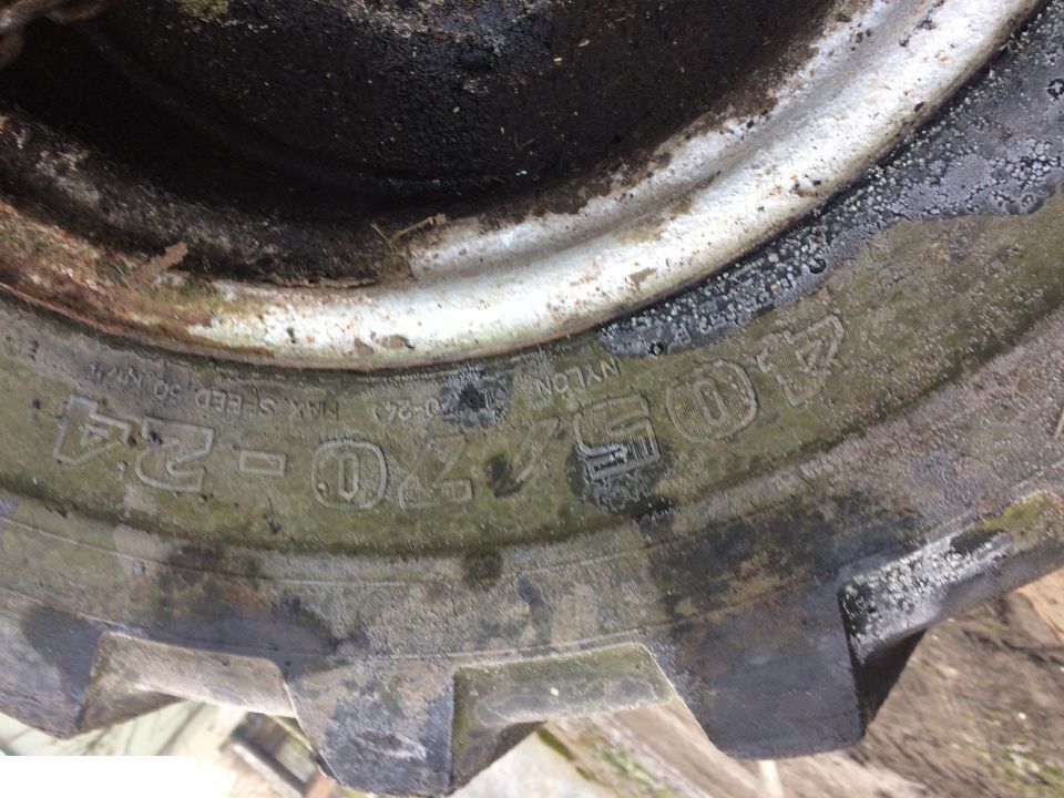 Koło John Deere 4400 - 405/70-24 - Πλήρης τροχός για Ανυψωτικό μηχάνημα: φωτογραφία 3 Koło John Deere 4400 - 405/70-24 - Πλήρης τροχός για Ανυψωτικό μηχάνημα: φωτογραφία 3