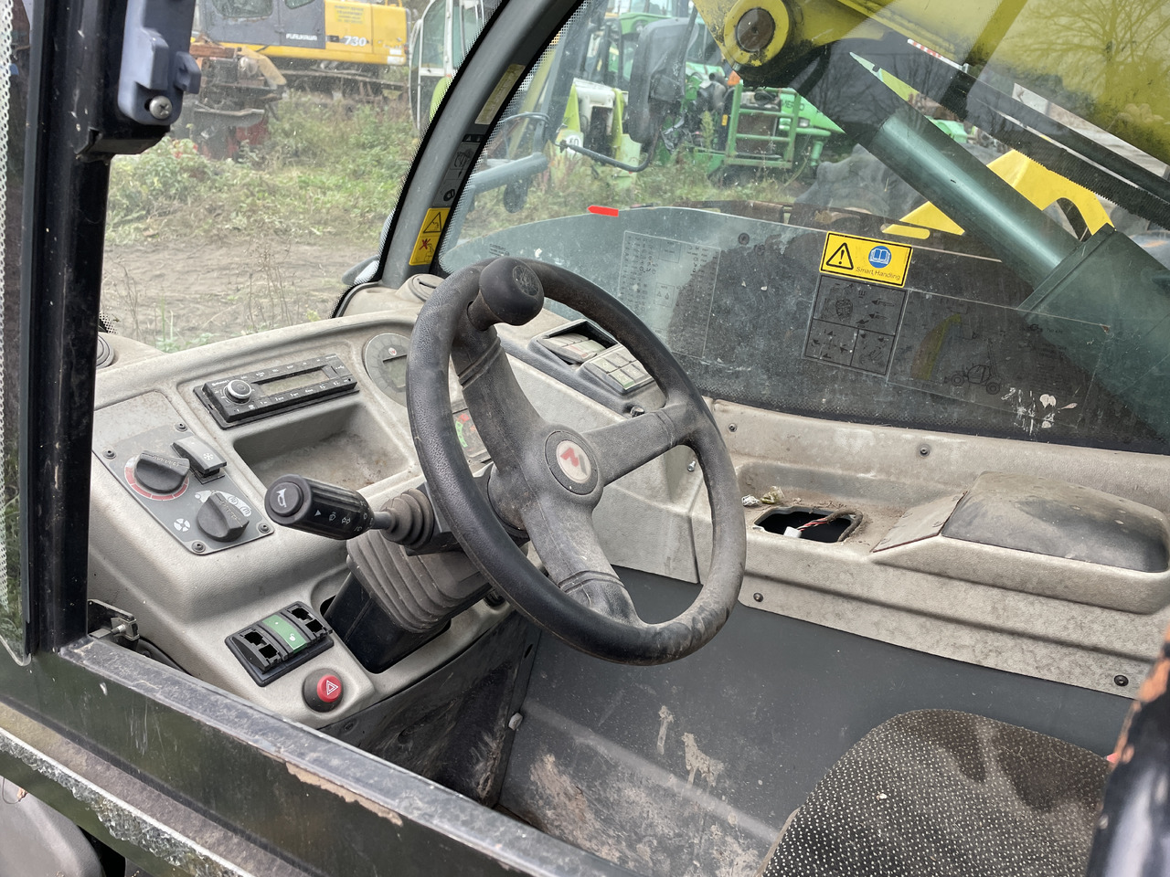 Kramer 2706 ładowarka części - kierownica plastiki manetka wyświetlacz - Ανταλλακτικό για Τηλεσκοπικός φορτωτής: φωτογραφία 1 Kramer 2706 ładowarka części - kierownica plastiki manetka wyświetlacz - Ανταλλακτικό για Τηλεσκοπικός φορτωτής: φωτογραφία 1