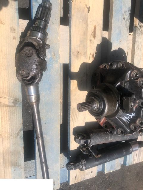 Lamborghini Grand Prix - Atak Obudowa Wkład Mostu Zwolnica Zwrotnica Półoś Most Przedni - Μετάδοσης κίνησης για Γεωργικά μηχανήματα: φωτογραφία 3 Lamborghini Grand Prix - Atak Obudowa Wkład Mostu Zwolnica Zwrotnica Półoś Most Przedni - Μετάδοσης κίνησης για Γεωργικά μηχανήματα: φωτογραφία 3