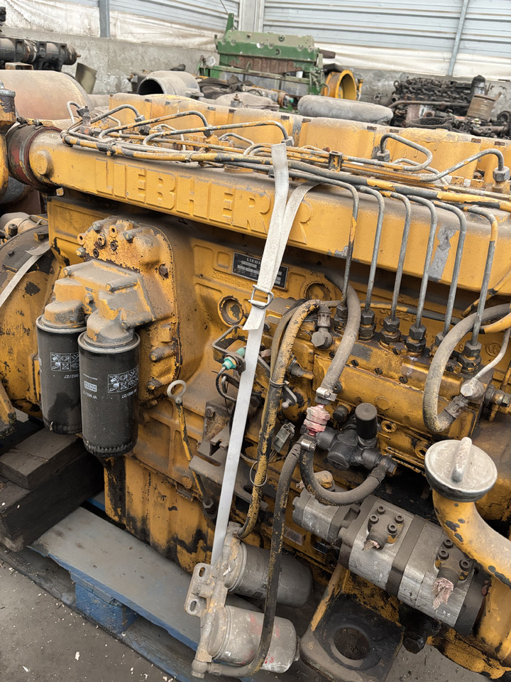 Liebherr D906TB D 904 TB Silnik Kompletny Blok Koło Zamachowe Wał Korbowy Pokrywa Miska CZĘŚCI - Σφόνδυλος για Γεωργικά μηχανήματα: φωτογραφία 2 Liebherr D906TB D 904 TB Silnik Kompletny Blok Koło Zamachowe Wał Korbowy Pokrywa Miska CZĘŚCI - Σφόνδυλος για Γεωργικά μηχανήματα: φωτογραφία 2