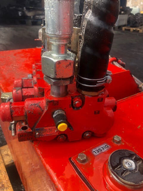 Manitou 928 Rozdzielacz Hydrauliczny - Υδραυλική βαλβίδα για Τηλεσκοπικός φορτωτής: φωτογραφία 3 Manitou 928 Rozdzielacz Hydrauliczny - Υδραυλική βαλβίδα για Τηλεσκοπικός φορτωτής: φωτογραφία 3