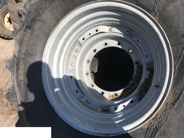 Massey Ferguson Felga 18x30 - Ζάντα για Γεωργικά μηχανήματα: φωτογραφία 1 Massey Ferguson Felga 18x30 - Ζάντα για Γεωργικά μηχανήματα: φωτογραφία 1