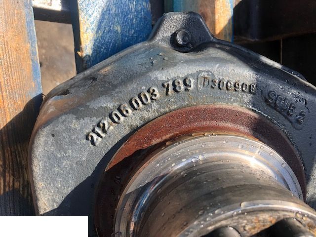 Massey Ferguson - Zwrotnica - Ακραξόνιο για Γεωργικά μηχανήματα: φωτογραφία 3 Massey Ferguson - Zwrotnica - Ακραξόνιο για Γεωργικά μηχανήματα: φωτογραφία 3