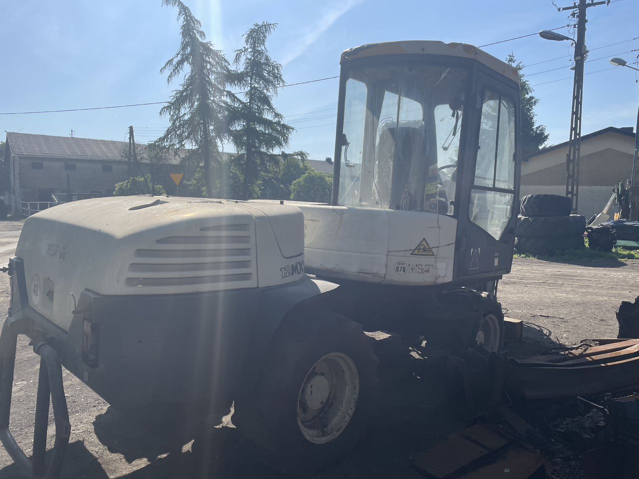 Mecalac 12MXT 12 MXT - części - kabina mosty siłowniki koła zwolnica skrzynia - Μοτέρ πορείας για Γεωργικά μηχανήματα: φωτογραφία 3 Mecalac 12MXT 12 MXT - części - kabina mosty siłowniki koła zwolnica skrzynia - Μοτέρ πορείας για Γεωργικά μηχανήματα: φωτογραφία 3
