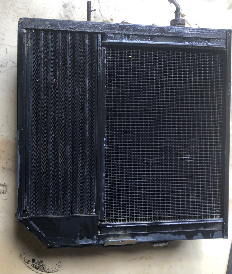 Merlo-chłodnica cieczy/Merlo P 27.9 chłodnica wody i oleju - Ψυγείο αυτοκίνητο για Τηλεσκοπικός φορτωτής: φωτογραφία 1 Merlo-chłodnica cieczy/Merlo P 27.9 chłodnica wody i oleju - Ψυγείο αυτοκίνητο για Τηλεσκοπικός φορτωτής: φωτογραφία 1