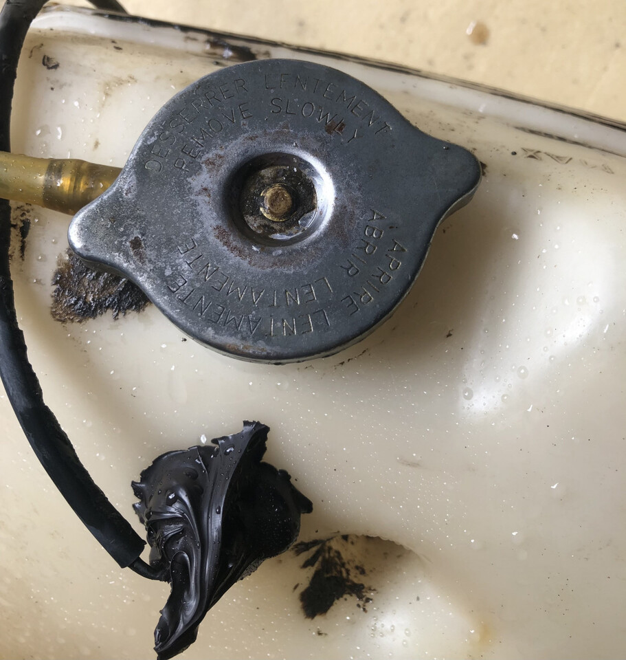 Merlo-zbiorniczek oleju jazdy/Merlo P27.9 - Υδραυλική δεξαμενή για Γεωργικά μηχανήματα: φωτογραφία 2 Merlo-zbiorniczek oleju jazdy/Merlo P27.9 - Υδραυλική δεξαμενή για Γεωργικά μηχανήματα: φωτογραφία 2