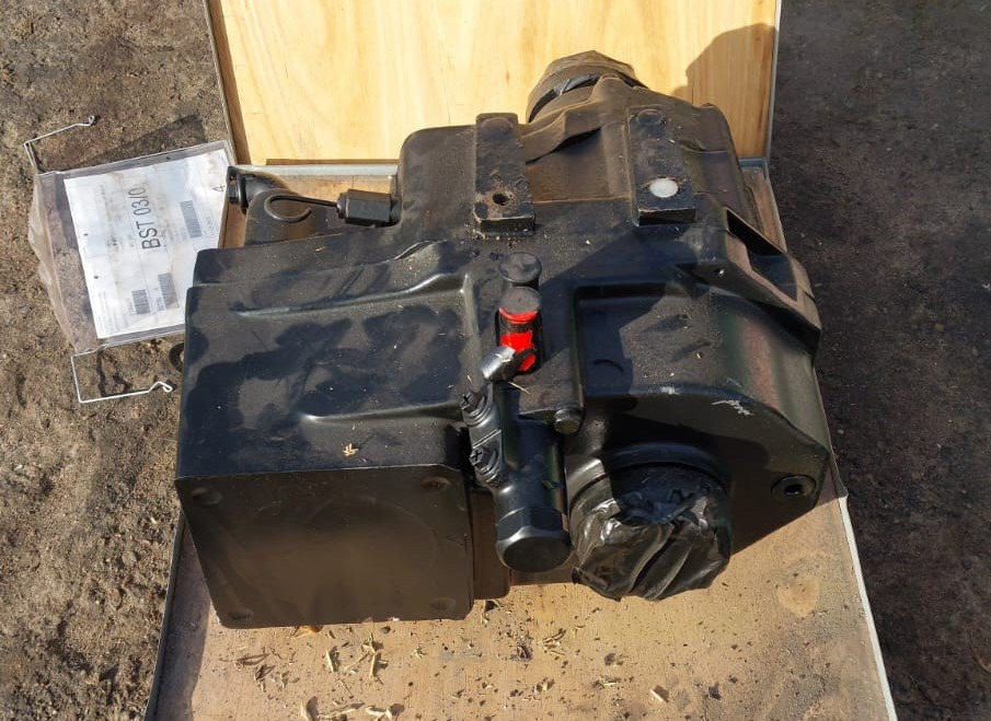 NAF BST 03/0 04 Skrzynia Biegów Ponsse Ergo Komatsu NOWA - Κιβώτιο ταχυτήτων για Γεωργικά μηχανήματα: φωτογραφία 1 NAF BST 03/0 04 Skrzynia Biegów Ponsse Ergo Komatsu NOWA - Κιβώτιο ταχυτήτων για Γεωργικά μηχανήματα: φωτογραφία 1