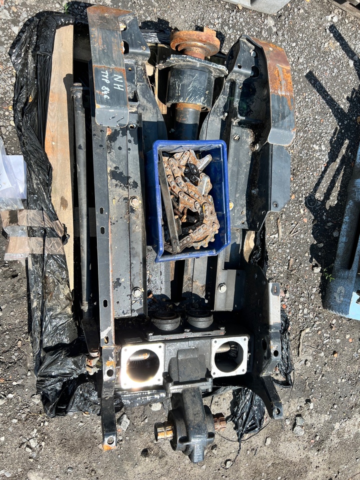 New Holland Typ 846 Przekładnia 84571976 - Πλαίσιο/ Σασί για Γεωργικά μηχανήματα: φωτογραφία 1 New Holland Typ 846 Przekładnia 84571976 - Πλαίσιο/ Σασί για Γεωργικά μηχανήματα: φωτογραφία 1