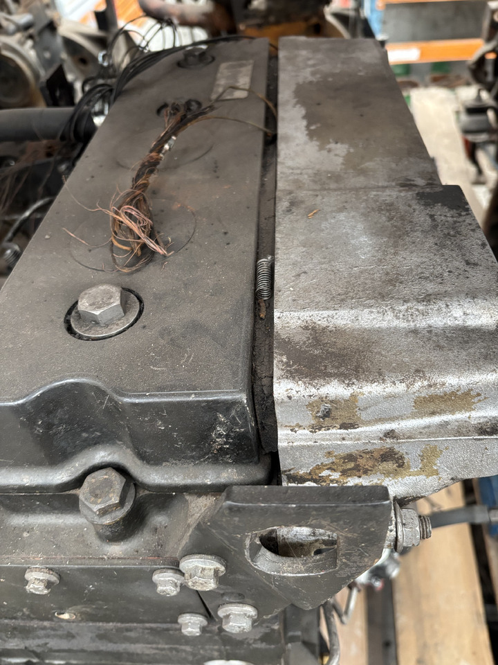 Perkins 1727/2200 Silnik Blok Pokrywa Koło Zamachowe Wał Miska CZĘŚCI - Σφόνδυλος για Γεωργικά μηχανήματα: φωτογραφία 3 Perkins 1727/2200 Silnik Blok Pokrywa Koło Zamachowe Wał Miska CZĘŚCI - Σφόνδυλος για Γεωργικά μηχανήματα: φωτογραφία 3