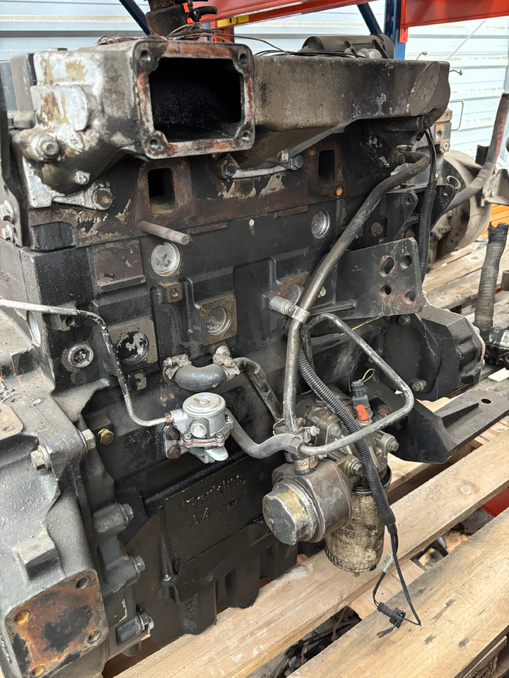 Perkins 1727/2200 Silnik Blok Pokrywa Koło Zamachowe Wał Miska CZĘŚCI - Σφόνδυλος για Γεωργικά μηχανήματα: φωτογραφία 2 Perkins 1727/2200 Silnik Blok Pokrywa Koło Zamachowe Wał Miska CZĘŚCI - Σφόνδυλος για Γεωργικά μηχανήματα: φωτογραφία 2