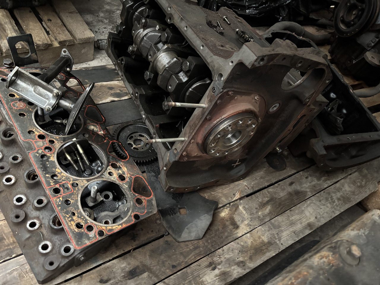 Perkins 1906/2200 Silnik Miska Wał Koło Zamachowe CZĘŚCI - Σφόνδυλος για Γεωργικά μηχανήματα: φωτογραφία 3 Perkins 1906/2200 Silnik Miska Wał Koło Zamachowe CZĘŚCI - Σφόνδυλος για Γεωργικά μηχανήματα: φωτογραφία 3